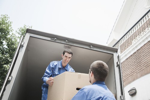 Clear pricing for Vauxhall storage jobs and quotes